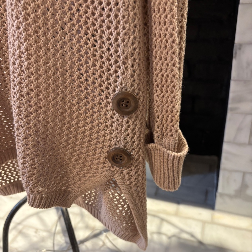 Simply Noelle Taupe Open Knit Sweater Size S/M Button Hem Lightweight - Picture 2 of 4